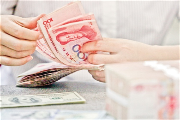 长期资金“跑步”入市 银行股成险资权益资产“压舱石”